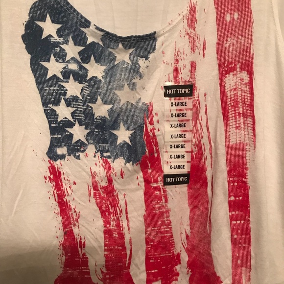 Hot topic DISTRESSED AMERICAN FLAG CROP TANK TOP💥 - Picture 5 of 6